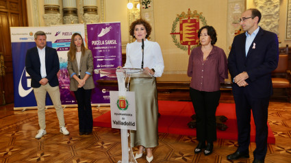 La concejala de deportes, Maite Martínez, durante la presentación