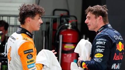 Lando Norris y Max Verstappen, durante el GP de Singapur de F1 en el Mundial 2024