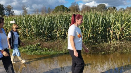 Montse Valcárcel visitó los cultivos inundados en la Terra Chá