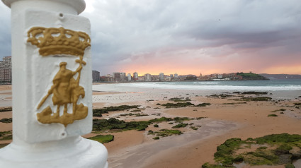 Playa de San Lorenzo, en Gijón