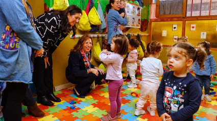 La alcaldesa ha presentado esta iniciativa en la escuela Infantil Municipal 'Garabatos y Colorines', en La Almozara