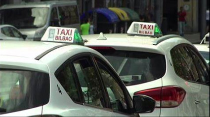 Los taxistas denuncian un encarecimiento del seguro