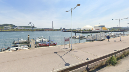 Esta es la zona del Paseo de la Ría de Avilés que podría verse afectada por las mareas vivas