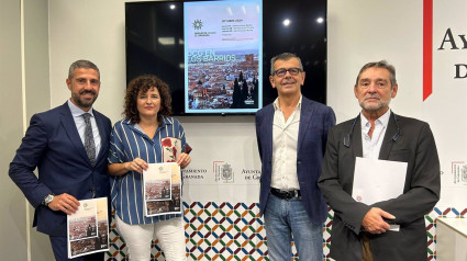 El concejal de Cultura de Granada, Juan Ramón Ferreira (2d), en la presentación del ciclo de la OCG en los barrios
CULTURA ANDALUCÍA ESPAÑA EUROPA GRANADA AUTONOMÍAS
AYUNTAMIENTO