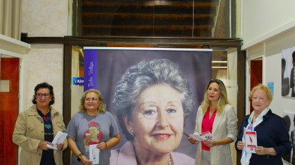 Momento de la presentación del Certamen Literario Rosalía Vallejo