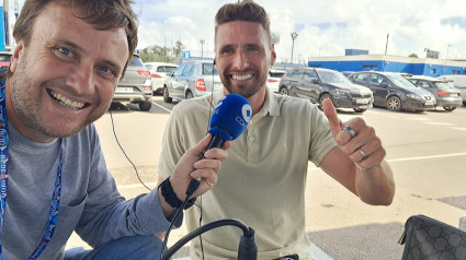 Quique Iglesias junto al capitán del Espanyol, Sergi Gómez