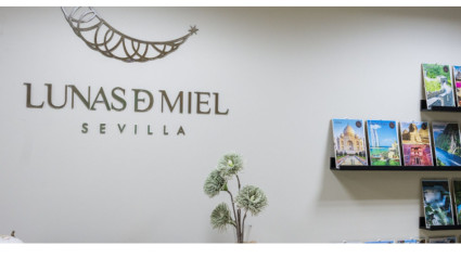 Casi 200 parejas estafadas por la agencia de viajes Lunas de Miel de Sevilla