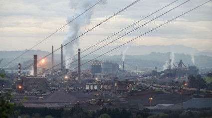 Vista de las instalaciones de ArcelorMittal en Gijón