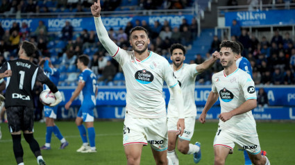 Amallah celebra el 1-2 contra el Alavés.