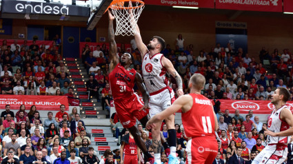 Dylan Ennis lideró la remontada de UCAM CB