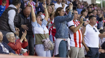 La afición en Las Gaunas