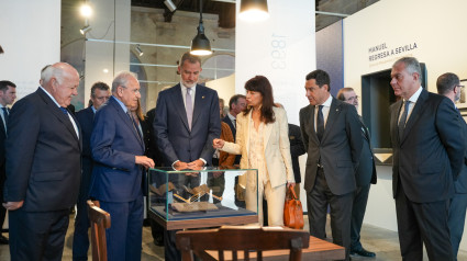 El Rey Felipe VI inaugura la exposición 'Los Machado. Retrato de familia'