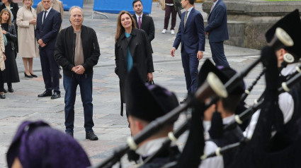 Joan Manuel Serrat, recibido al son de las gaitas