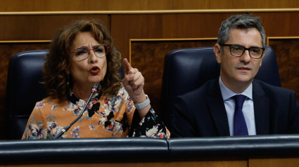 La vicepresidenta Montero y el ministro Bolaños durante la sesión de control al Gobierno en el Congreso