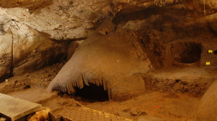 Sala interior de la Cova del Randero de Pedreguer