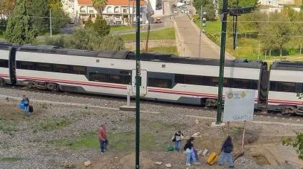 El testimonio de Verónica, afectada por la última avería del tren en Extremadura