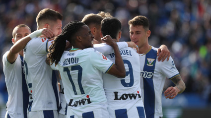 Los jugadores del Leganés celebran un gol contra el Celta.