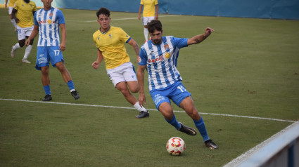 Momento del partido del Águilas FC ante el Cádiz Mirandilla