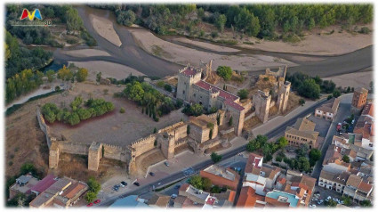 Vista aérea del castillo de Escalona en la que se le ve en todo su esplendor