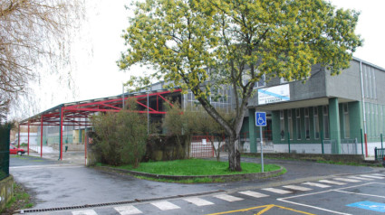 Exterior del CEIP A Gándara, en Narón