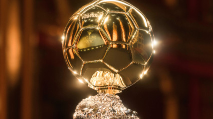 Trofeo del Balón de Oro que se entrega al ganador de 2024