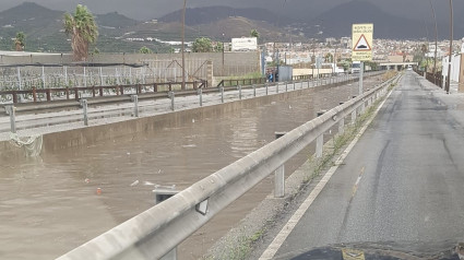 Aspecto de la Rambla de las brujas de Motril tras las intensas lluvias