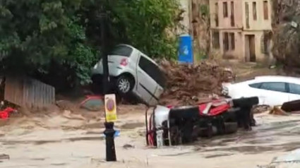 Los bomberos del Sepei están ayudando a decenas de afectados