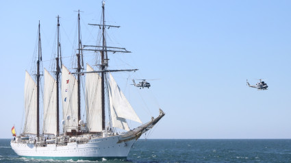 Foto de archivo del buque Juan Sebastián Elcano