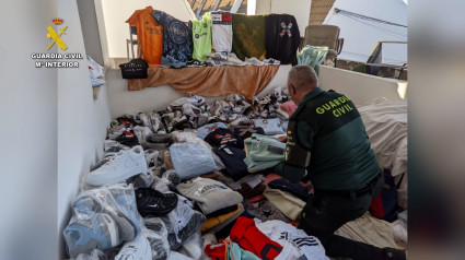 La Guardia Civil ha intervenido más de 1.900 prendas falsificadas en un operativo Fiscal durante las Fiestas Patronales de Gibraleón y Trigueros