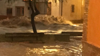 Este era el aspecto de las calles de Herrera de los Navarros esta madrugada.