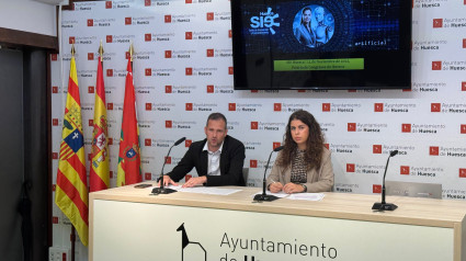 Sergio Bernués y Belén Almudevar en la presentación del SIE