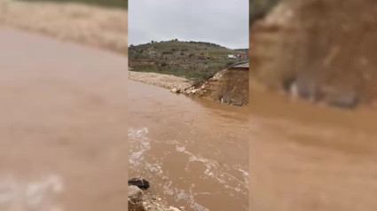 El destrozo de la carretera en Embid mantiene incomunicada la zona con Zaragoza