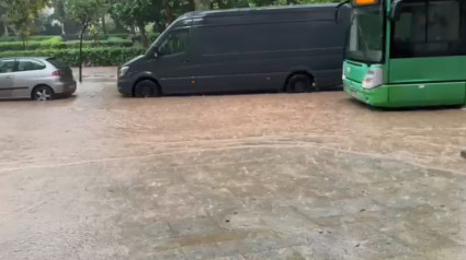 Las calles de Castellón de la Plana anegadas por las fuertes lluvias