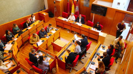 Sesión del pleno del ayuntamiento de Lorca  en el que se ha aprobado la concesión de honores