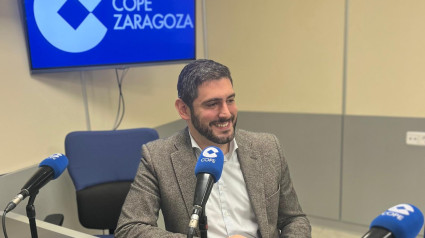 Alejandro Nolasco en los estudios de COPE Zaragoza