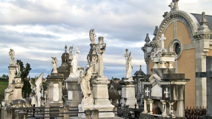 Cementerio de La Carriona, en Avilés