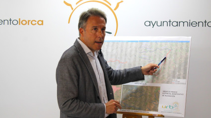 El alcalde de Lorca, Fulgencio Gil, ante el nuevo mapa de zonas con riesgo potencial de inundación