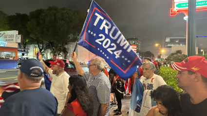 Los republicanos comienzan a celebrar la victoria de Donald Trumo en la pequeña Habana de Miami