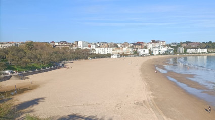 La playa de El Sardinero en pleno mes de noviembre