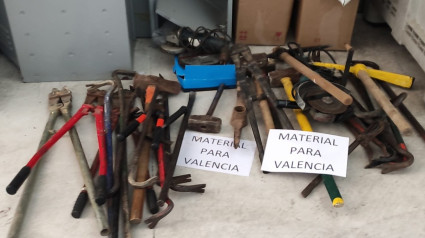 La Policía Foral enviará a Valencia herramientas decomisadas a detenidos y que puedan ayudar en las labores de limpieza