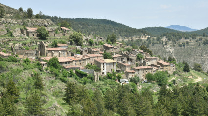 Vista del pueblo de Armejun, en la provincia de Soria. Despoblado con proyecto de recuperación como ecoaldea