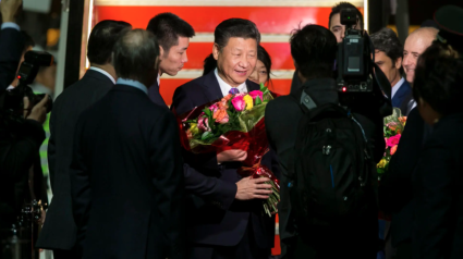 Foto tomada el 24 de noviembre de 2016, en la anterior visita a Gran Canaria del presidente de China, Xi Jinping (c). EFE/Quique Curbelo