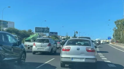 Colas en la autopista del Norte de Tenerife