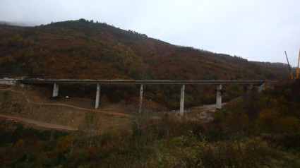 Viaducto del Castro en El Bierzo (Municipio de Vega de Valcarce)