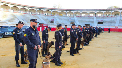 Imagen de la jornada de apertura de las jornadas nacionales de guías caninos