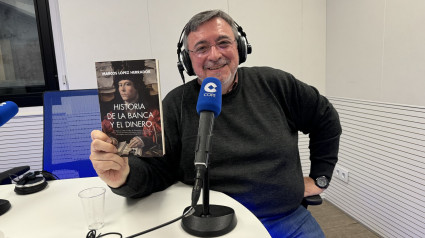 Marcos López Herrador y su libro 'La historia de la banca y el dinero'