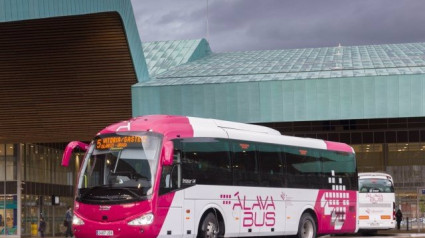 Autobús de las líneas forales de Álava