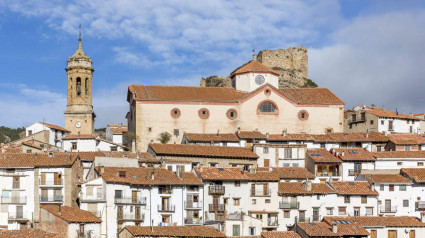 Panorámica de Linares de Mora.