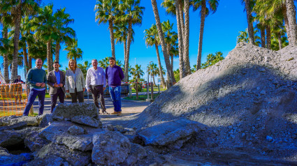 Comienzan las obras de las nuevas zonas verdes y aparcamientos en Playa Granada