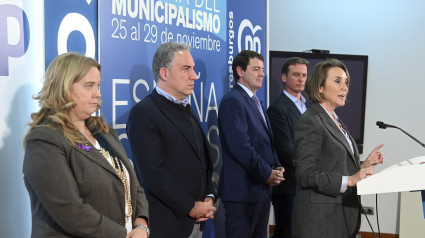 La vicesecretaria general del PP; Cuca Gamarra, el vicesecretario de Coordinación Autonómica y Local del PP, Elías Bendodo y el presidente del PPCyL, Alfonso Fernández Mañueco, presentarán en rueda de prensa, junto al presidente del PP de Burgos, Borja Suárez, y la alcaldesa de Burgos, Cristina Ayala, la Semana del Municipalismo